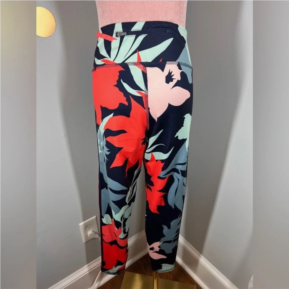 EUC Champion High Waist Printed Leggings - Picture 6 of 9